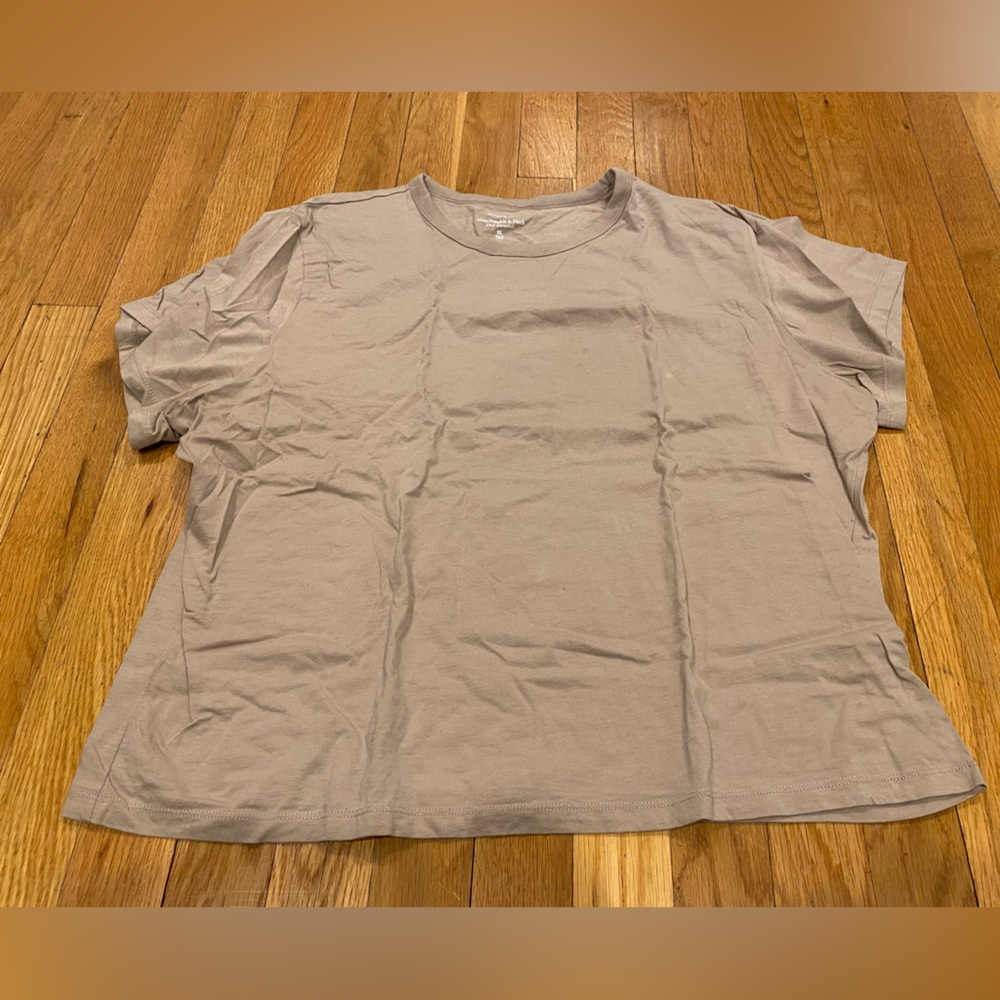 Abercrombie & Fitch Tan Short Sleeve Tee